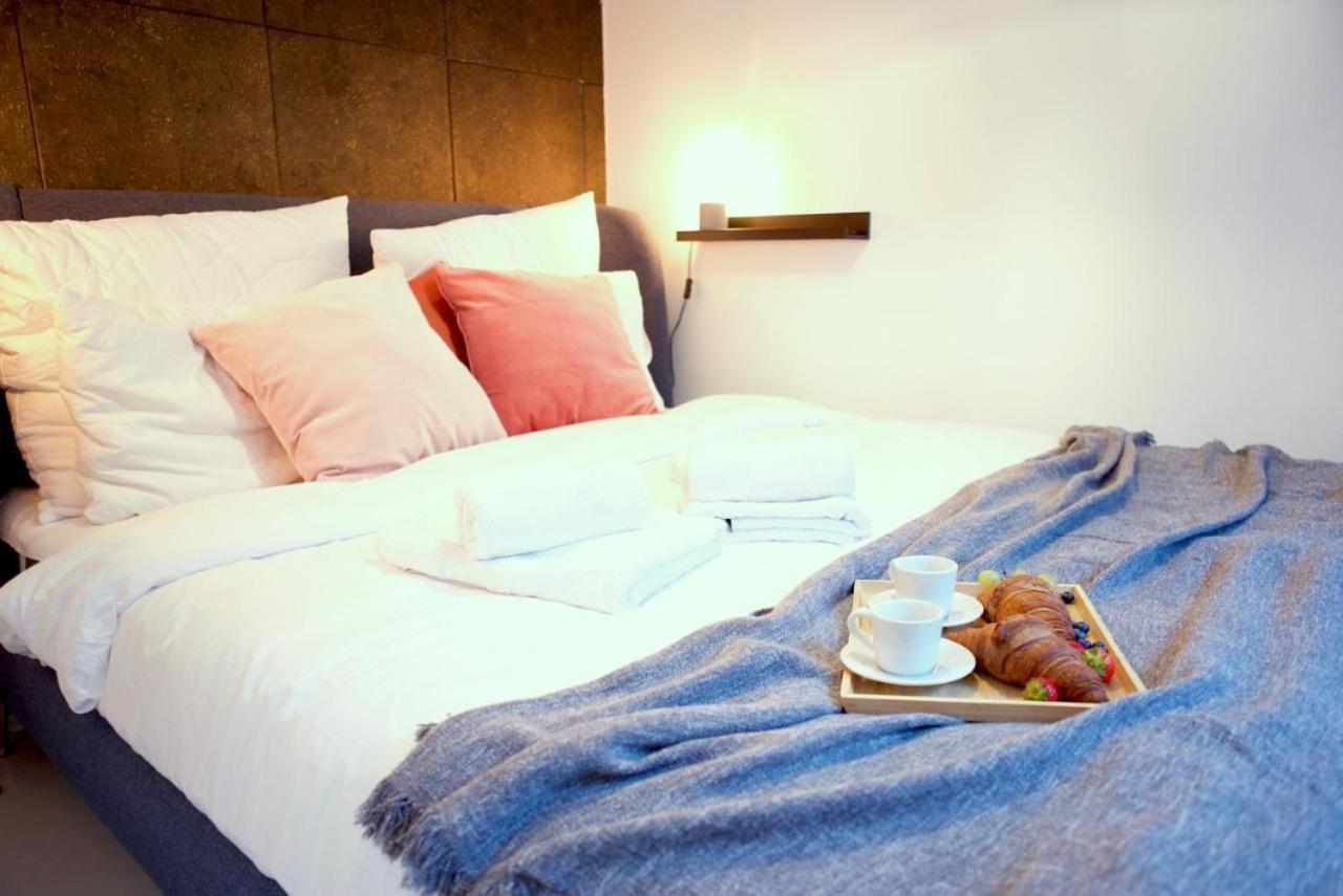 P&O Serviced Apartments Kinowa وارسو المظهر الخارجي الصورة